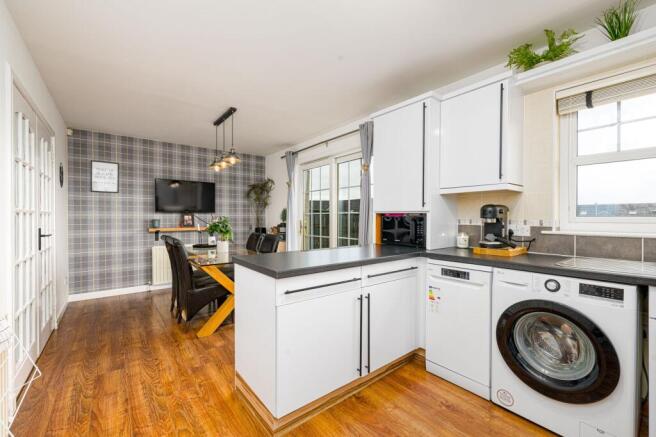 kitchen/dining