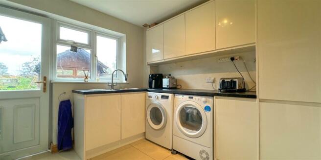Milby Drive - Image-16.jpg