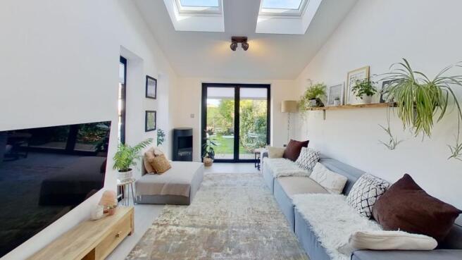 GARDEN ROOM