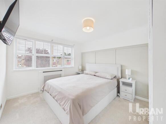 3 bed Semi-Detached for sale Image 8