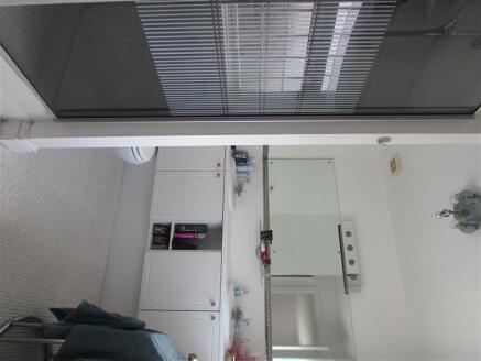 Cloakroom/wc