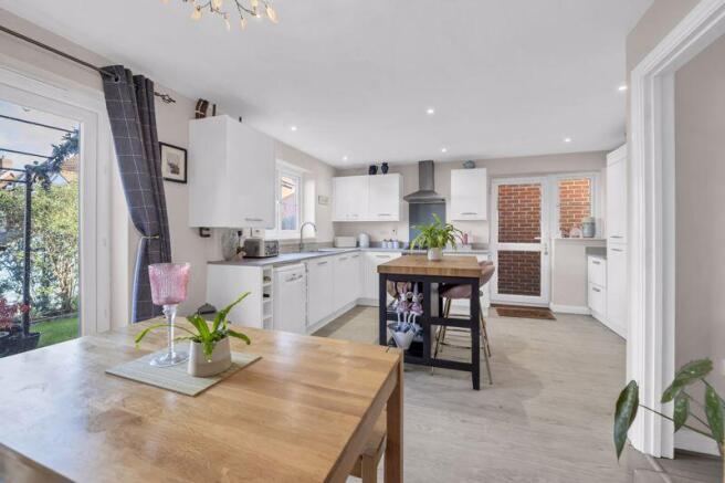 Kitchen/Dining Room