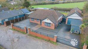 6, Clifton Road, Bowers Gifford, Basildon SS13 2LE