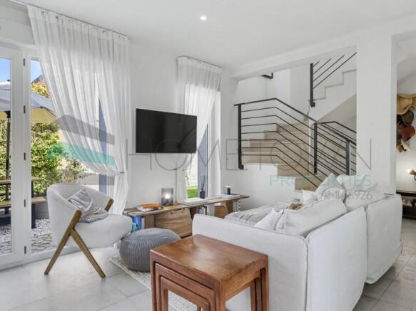 For sale - 3 bedroom villa - Almancil
