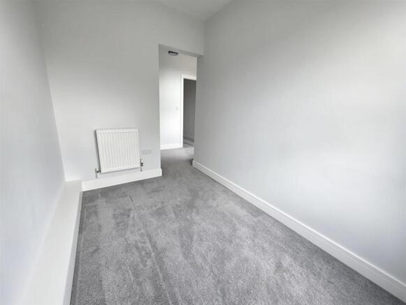 3 bed Terraced to rent Image 7