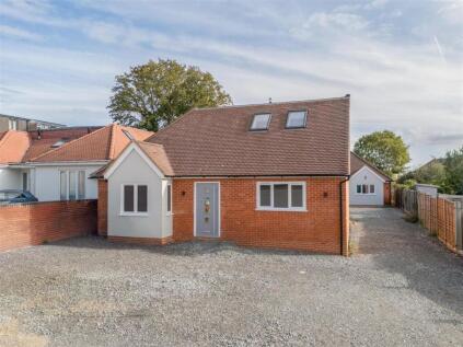 Peachtree Close, Ilford, IG6