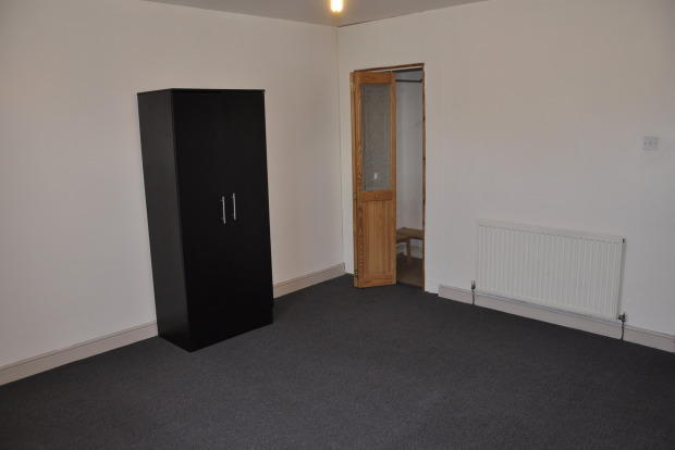 Main bedroom2