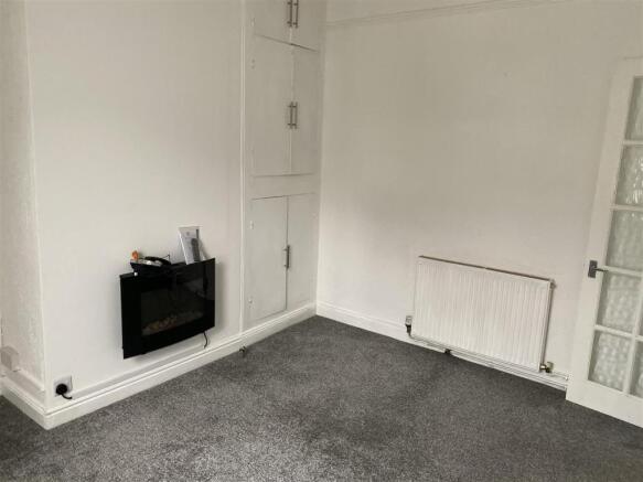 Dining Room: