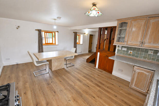 2 bed Cottage for sale Image 6