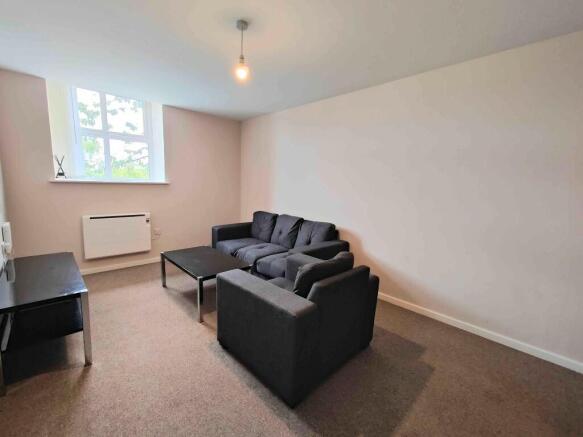 2 bed Apartment for sale Image 6