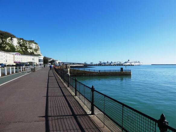 seafront2.JPG
