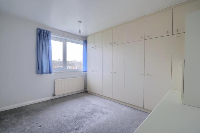 4 bed Semi-Detached for sale Image 12