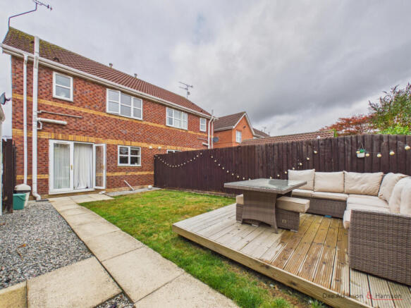 3 bed Semi-Detached for sale Image 12
