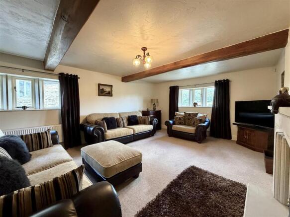 4 bed Semi-Detached for sale Image 12
