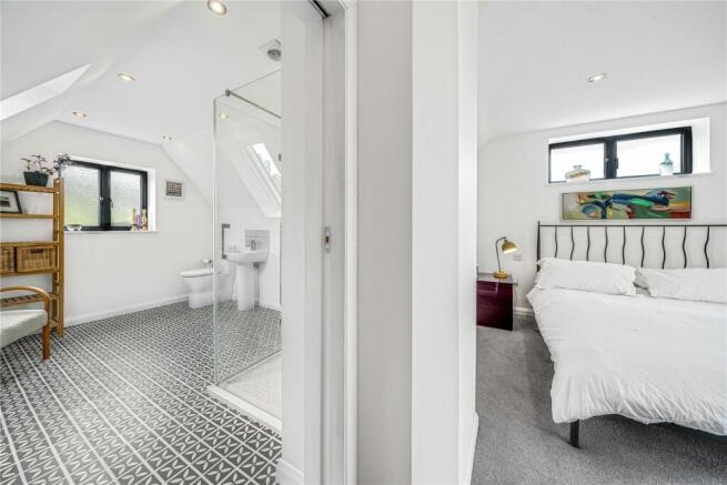 Ensuite