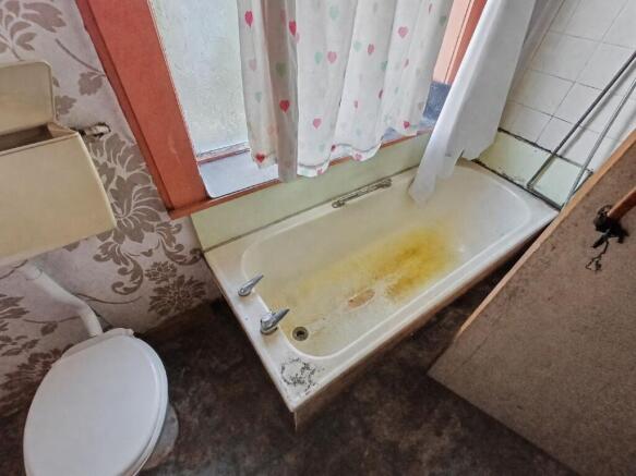 2 bed Terraced for sale Image 9