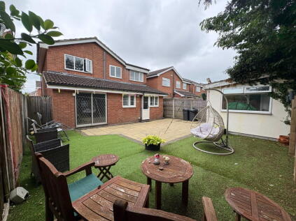 Woodleigh Close, Lydiate