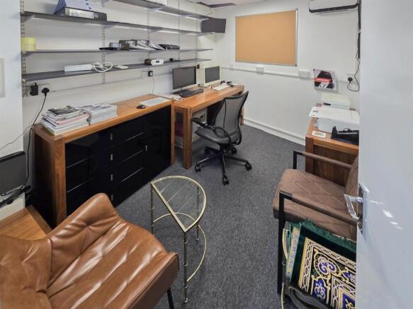 WhatsApp Image 2025-05-29 at 5.28.37 PM (4).jpeg