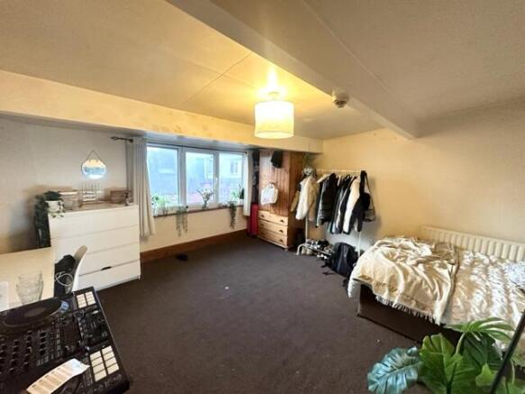 7 bed Terraced to rent Image 8