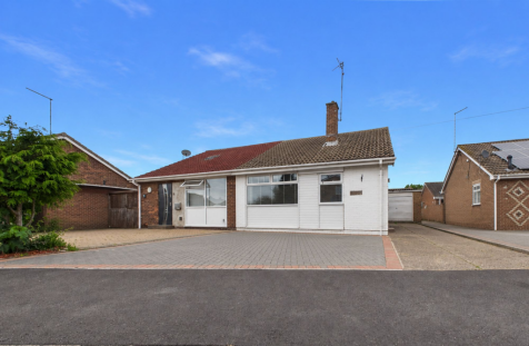 Newcastle Drive, Orton Longueville, PE2