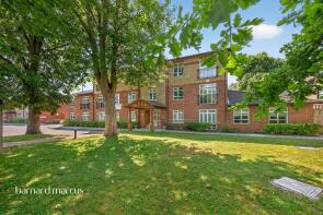Flat 10, 17 Moorlands, Beddington Gardens, Wallington SM6 0JF