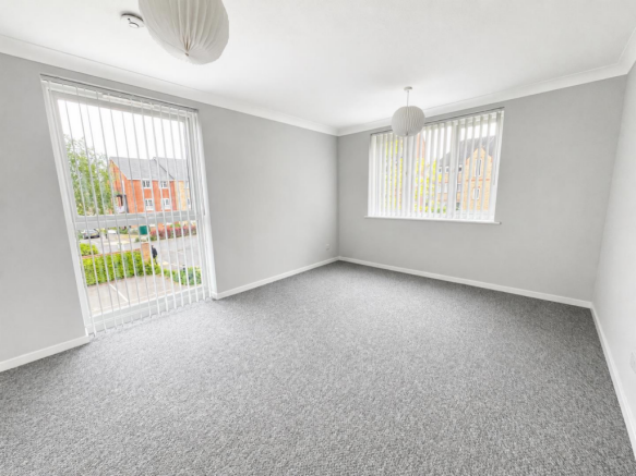 Sitting/Dining Room