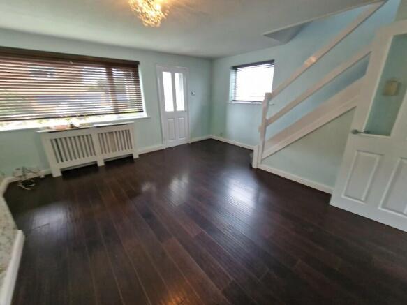 3 bed Semi-Detached to rent Image 5