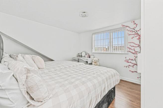 4 bed End of Terrace for sale Image 11