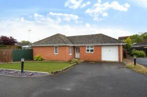8, Meadow Walk, Cowbit, Spalding PE12 6FN