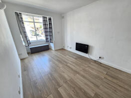 Flat 22, Victoria Court, Cambridge Road, Dorchester DT1 2NF