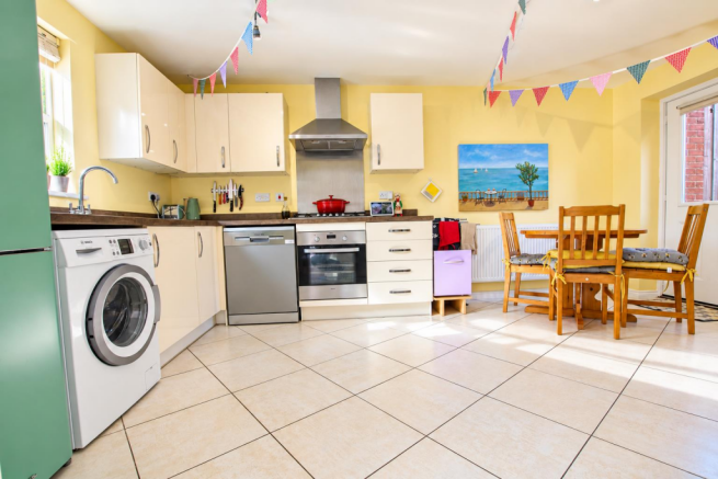 Kitchen / Dining Room