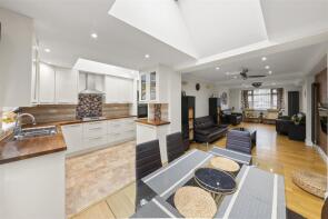61, Denecroft Crescent, Uxbridge UB10 9HY