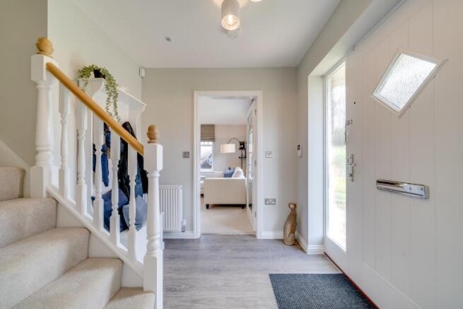 4 bed Detached for sale Image 8