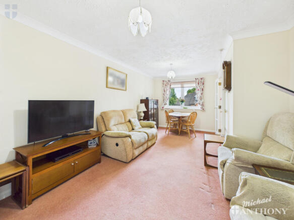 CAM03852G0-PR0312-STILL004