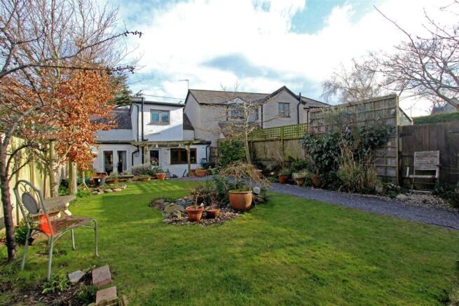 Rear Garden.....jpg