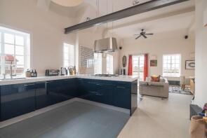 Flat 132, Swan Court, Chelsea Manor Street, London SW3 5RU