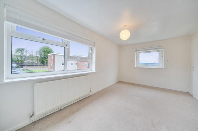 2 bed Flat for sale Image 9