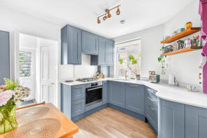 31, Dinton Road, Colliers Wood, London SW19 2AR