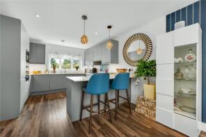 26, Esher Road, Hersham, Walton-on-thames KT12 4LG