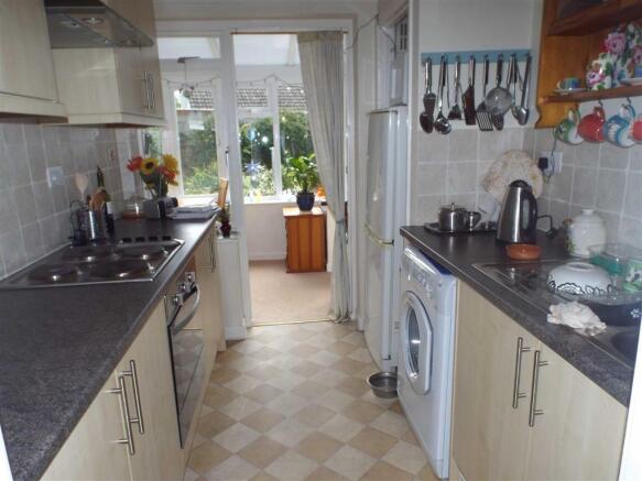 KITCHEN: