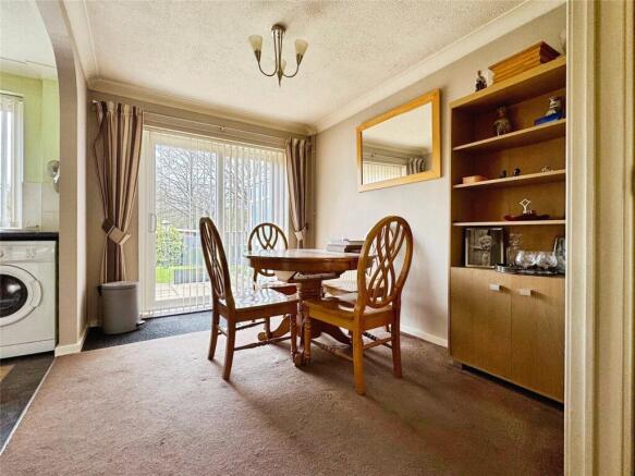 3 bed Semi-Detached for sale Image 4
