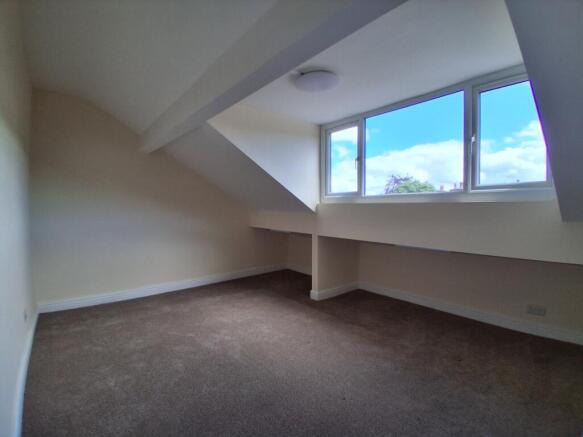 5 bed Terraced for sale Image 7