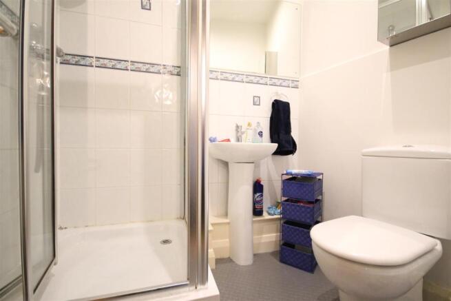 En-suite 1