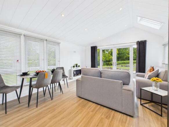 2 bed Lodge for sale Image 9
