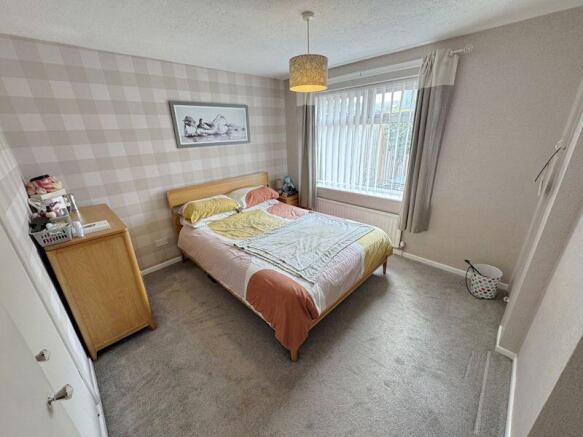 Glenarden Avenue - Thornton Cleveleys - FY5 3SL photo 4