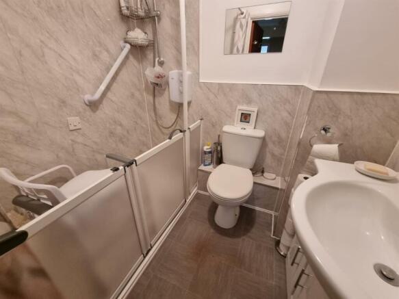 Photo 6