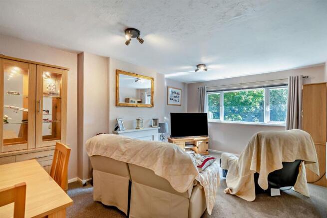 8701570-interior16-800.jpg