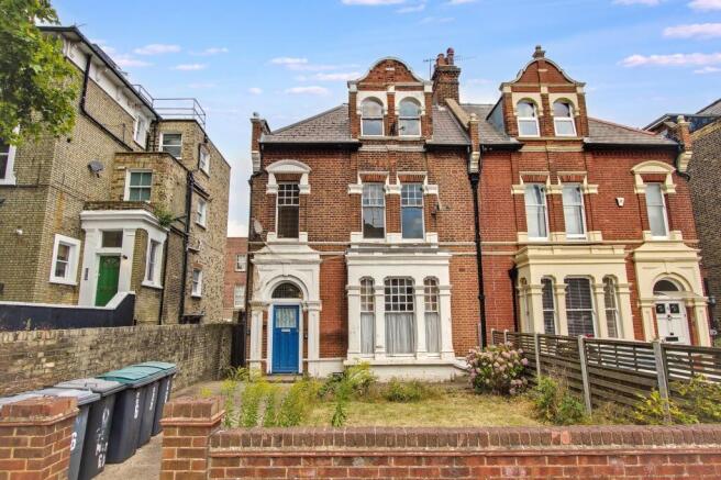Flat C, 6 Great North Road, Highgate, London N6 4LX