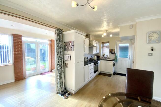 Kitchen/diner/family