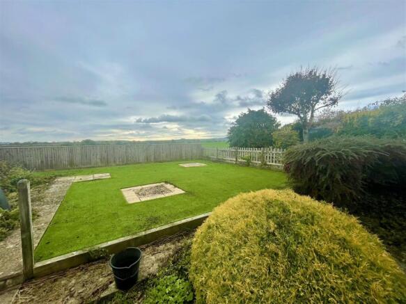 Norris Close, Chiseldon, Swindon photo 2